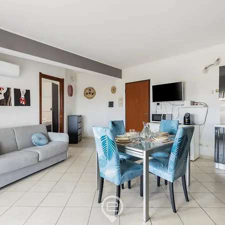 Apartment Eutychia Bright *